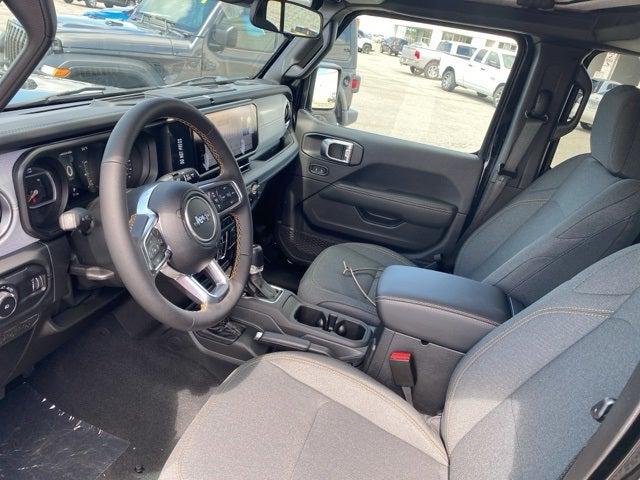 2024 Jeep Wrangler 4-Door Sahara 4x4