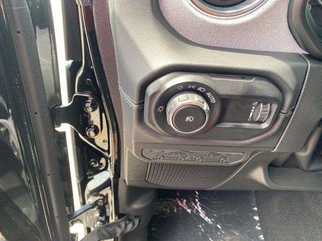 2024 Jeep Wrangler 4-Door Sahara 4x4
