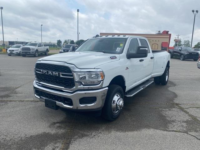 2024 RAM Ram 3500 RAM 3500 TRADESMAN CREW CAB 4X4 8 BOX