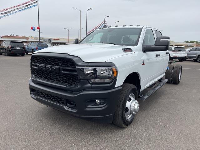 2024 RAM Ram 3500 Chassis Cab RAM 3500 TRADESMAN CREW CAB CHASSIS 4X4 60 CA