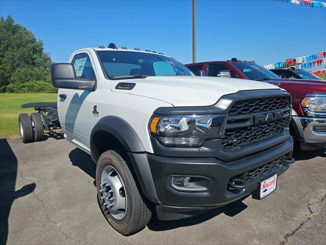 2024 RAM Ram 5500 Chassis Cab RAM 5500 TRADESMAN CHASSIS REGULAR CAB 4X4 120 CA