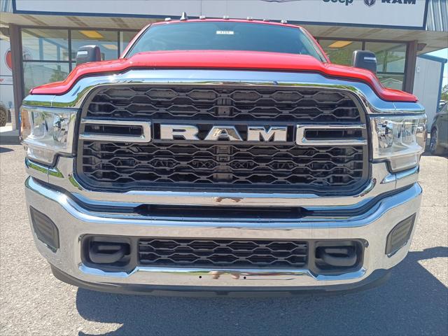 2024 RAM Ram 3500 RAM 3500 TRADESMAN CREW CAB 4X4 64 BOX