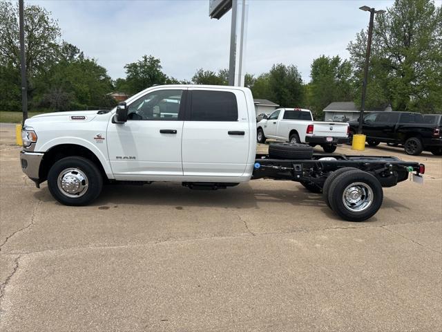 2024 RAM Ram 3500 Chassis Cab RAM 3500 SLT CREW CAB CHASSIS 4X4 60 CA