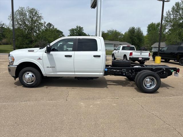 2024 RAM Ram 3500 Chassis Cab RAM 3500 SLT CREW CAB CHASSIS 4X4 60 CA