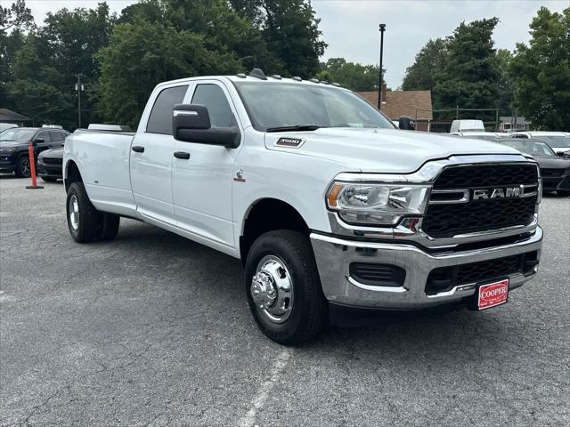 2024 RAM Ram 3500 RAM 3500 TRADESMAN CREW CAB 4X4 8 BOX