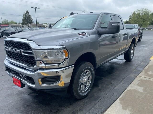 2024 RAM Ram 2500 RAM 2500 TRADESMAN CREW CAB 4X4 64 BOX