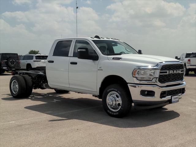 2024 RAM Ram 3500 Chassis Cab RAM 3500 TRADESMAN CREW CAB CHASSIS 4X4 60 CA