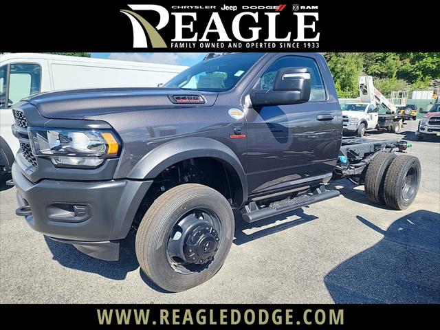 2024 RAM Ram 5500 Chassis Cab RAM 5500 TRADESMAN CHASSIS REGULAR CAB 4X4 60 CA