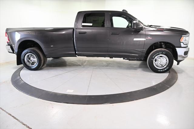 2024 RAM Ram 3500 RAM 3500 TRADESMAN CREW CAB 4X4 8 BOX