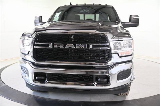 2024 RAM Ram 3500 RAM 3500 TRADESMAN CREW CAB 4X4 8 BOX