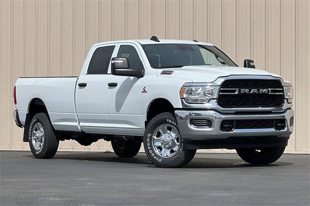 2024 RAM Ram 2500 RAM 2500 TRADESMAN CREW CAB 4X4 8 BOX