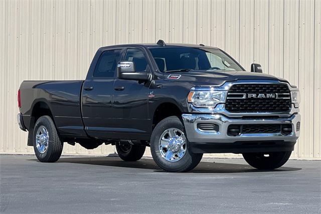 2024 RAM Ram 3500 RAM 3500 TRADESMAN CREW CAB 4X4 8 BOX