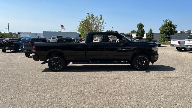 2024 RAM Ram 3500 RAM 3500 LARAMIE CREW CAB 4X4 8 BOX