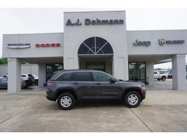 2024 Jeep Grand Cherokee GRAND CHEROKEE LAREDO 4X2