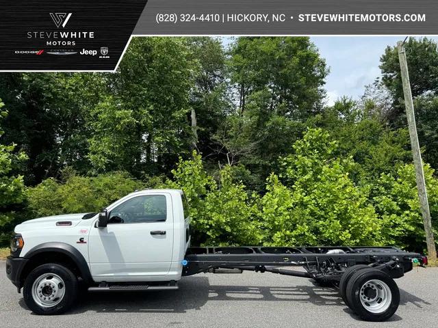 2024 RAM Ram 5500 Chassis Cab RAM 5500 TRADESMAN CHASSIS REGULAR CAB 4X2 120 CA