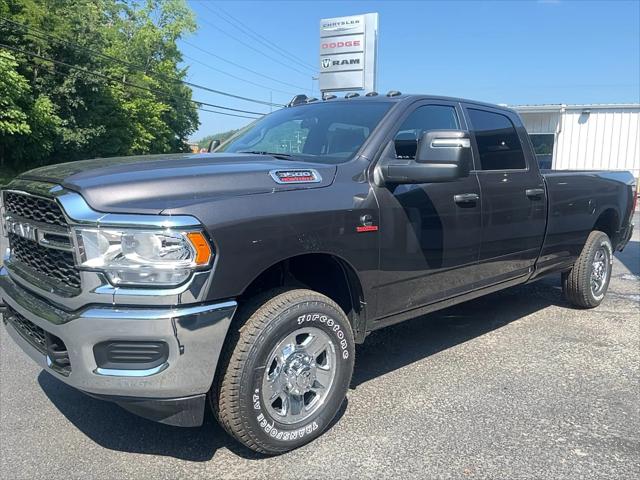 2024 RAM Ram 3500 RAM 3500 TRADESMAN CREW CAB 4X4 8 BOX