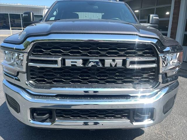 2024 RAM Ram 3500 RAM 3500 TRADESMAN CREW CAB 4X4 8 BOX