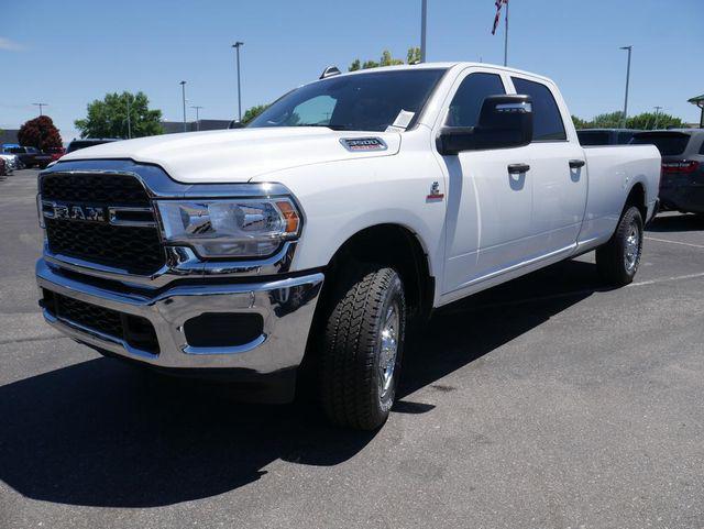 2024 RAM Ram 3500 RAM 3500 TRADESMAN CREW CAB 4X4 8 BOX