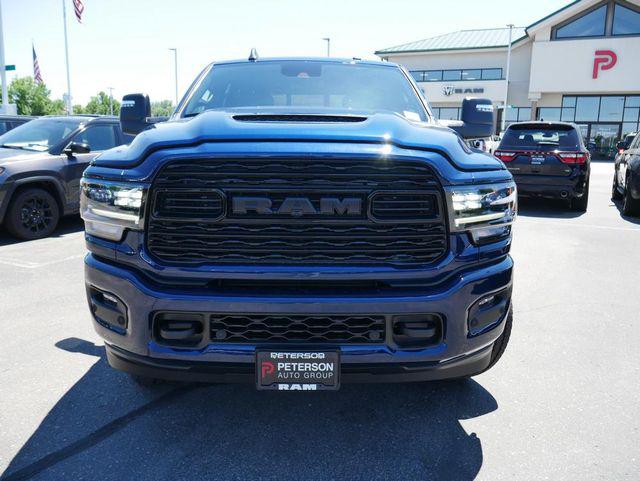 2024 RAM Ram 3500 RAM 3500 LIMITED CREW CAB 4X4 8 BOX