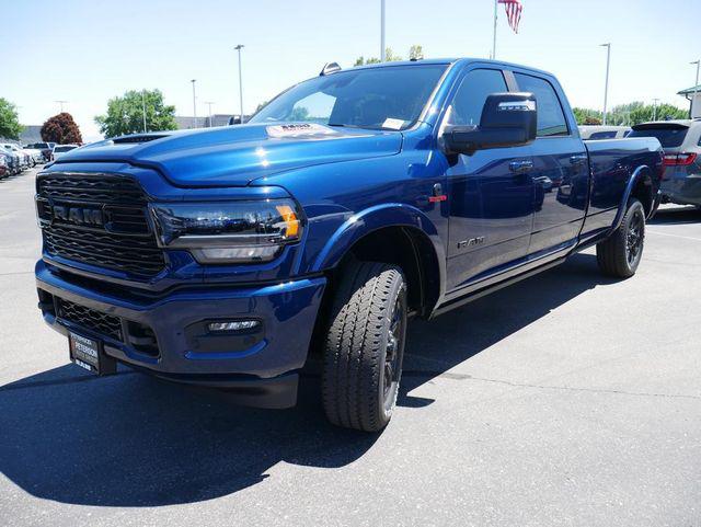 2024 RAM Ram 3500 RAM 3500 LIMITED CREW CAB 4X4 8 BOX