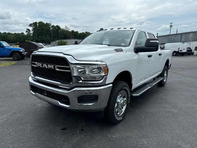 2024 RAM Ram 3500 RAM 3500 TRADESMAN CREW CAB 4X4 64 BOX