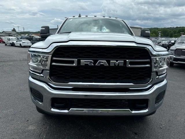 2024 RAM Ram 3500 RAM 3500 TRADESMAN CREW CAB 4X4 64 BOX