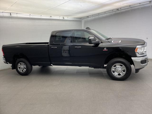 2024 RAM Ram 2500 RAM 2500 TRADESMAN CREW CAB 4X4 8 BOX