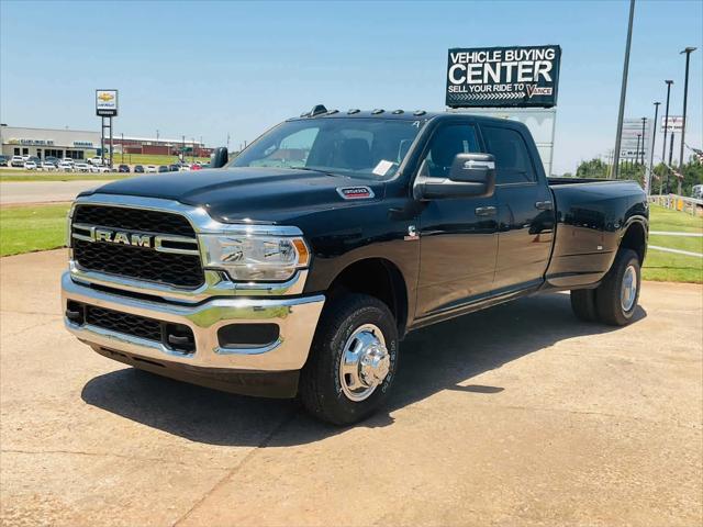 2024 RAM Ram 3500 RAM 3500 TRADESMAN CREW CAB 4X4 8 BOX