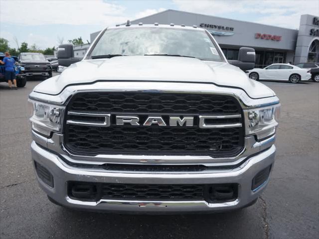 2024 RAM Ram 3500 RAM 3500 TRADESMAN CREW CAB 4X4 8 BOX