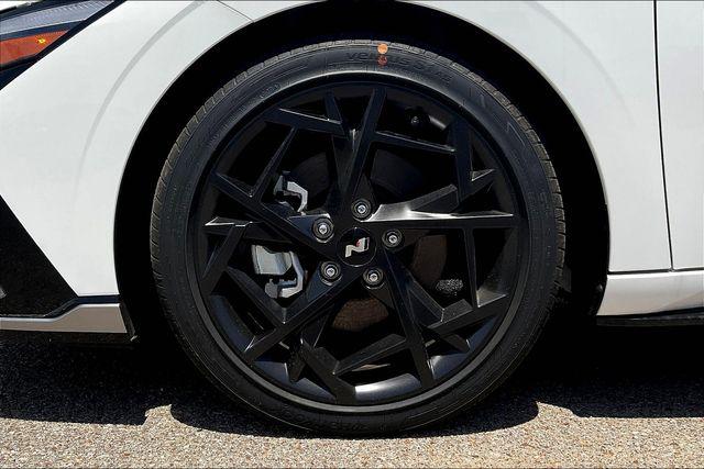 New 2024 Hyundai Elantra For Sale in Olive Branch, MS