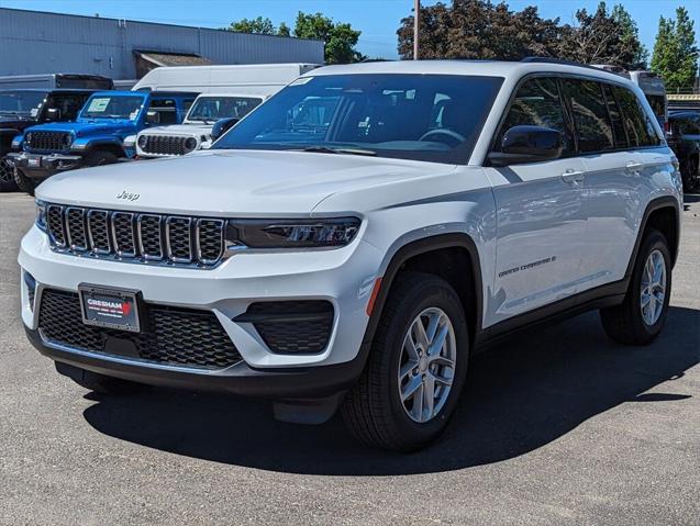 2024 Jeep Grand Cherokee GRAND CHEROKEE LAREDO X 4X4