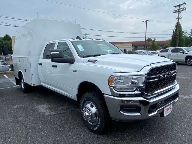 2024 RAM Ram 3500 Chassis Cab RAM 3500 TRADESMAN CREW CAB CHASSIS 4X4 60 CA