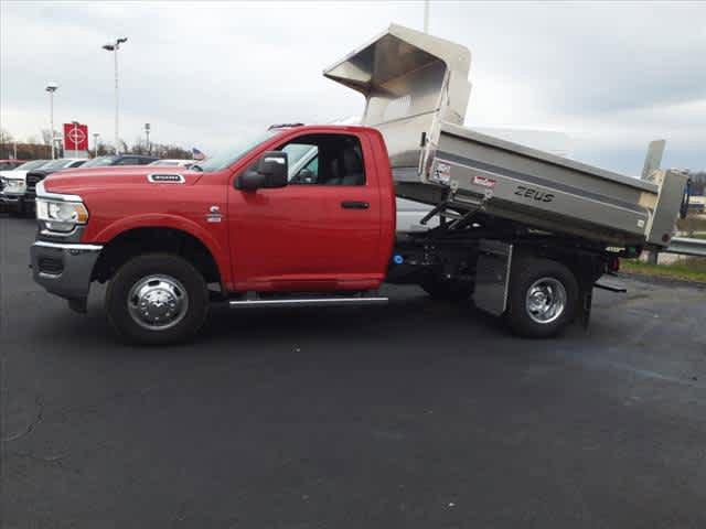 2023 RAM Ram 3500 Chassis Cab RAM 3500 TRADESMAN CHASSIS REGULAR CAB 4X4 60 CA