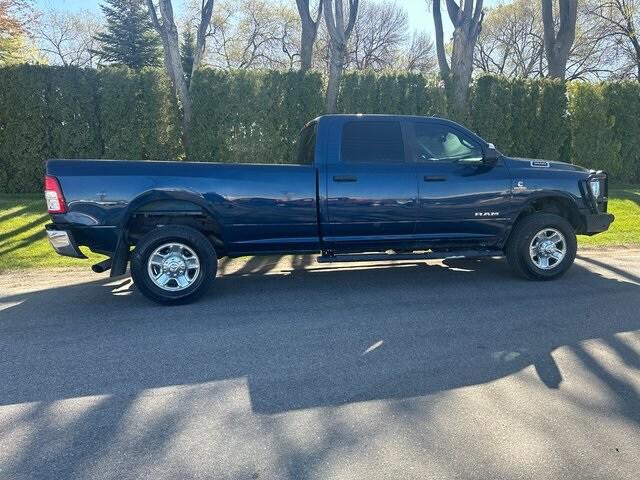 2022 RAM 3500 Big Horn Crew Cab 4x4 8 Box