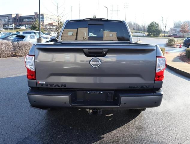 2024 Nissan TITAN Crew Cab SV 4x2