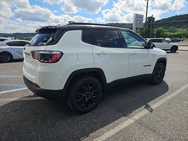 2024 Jeep Compass COMPASS LATITUDE 4X4