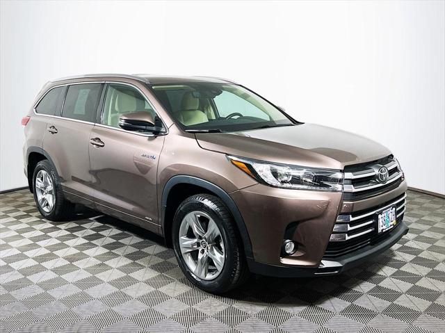 New & Used Toyota Highlander Hybrid for Sale near Me | Discover Cars ...