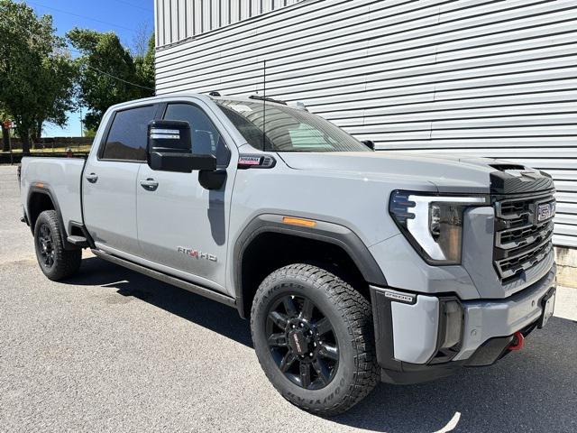 2024 GMC Sierra 2500HD 4WD Crew Cab Standard Bed AT4