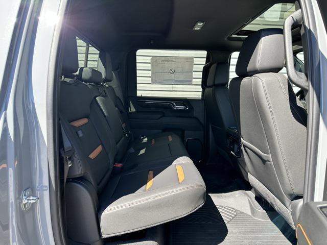 2024 GMC Sierra 2500HD 4WD Crew Cab Standard Bed AT4