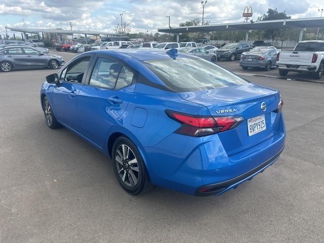 2021 Nissan Versa SV Xtronic CVT