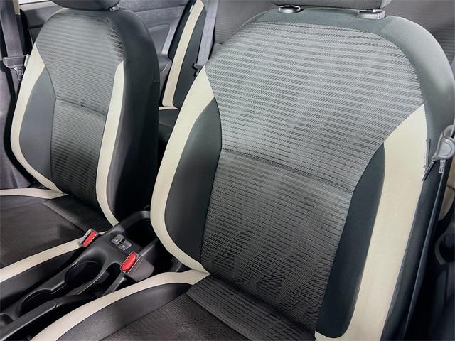 2021 Nissan Versa SV Xtronic CVT