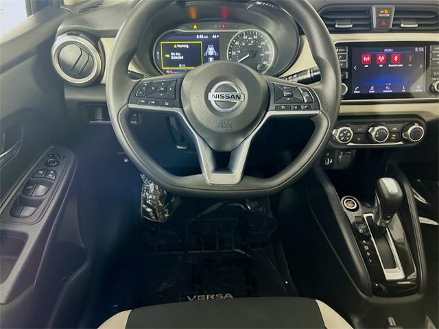 2021 Nissan Versa SV Xtronic CVT