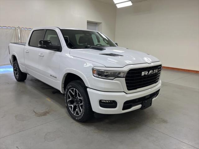 2025 RAM Ram 1500 RAM 1500 LARAMIE CREW CAB 4X4 64 BOX