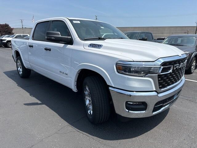 2025 RAM Ram 1500 RAM 1500 BIG HORN CREW CAB 4X4 64 BOX