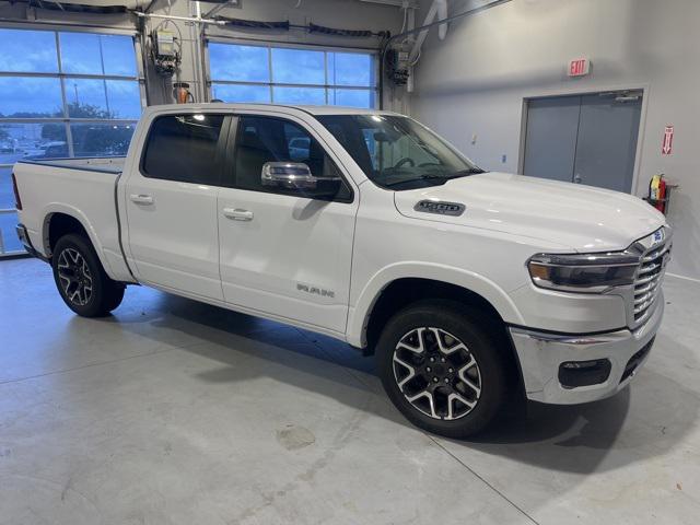 2025 RAM Ram 1500 RAM 1500 LARAMIE CREW CAB 4X4 57 BOX