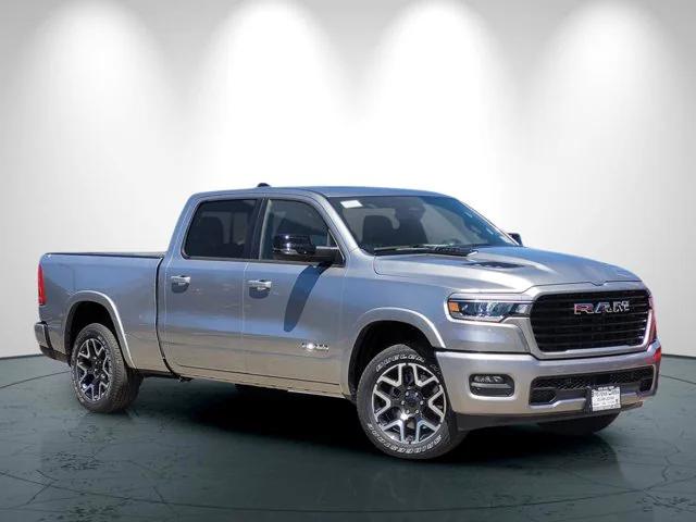 2025 RAM Ram 1500 RAM 1500 LARAMIE CREW CAB 4X4 64 BOX