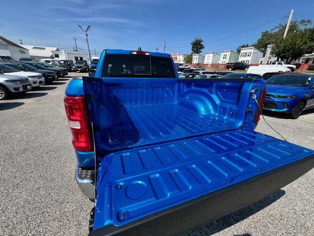 2025 Ram 1500 Big Horn Crew Cab 4x4 5'7" Box