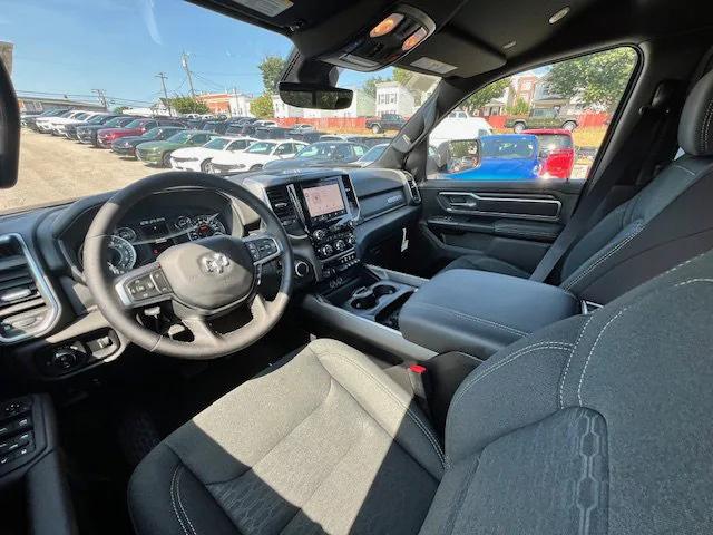 2025 Ram 1500 Big Horn Crew Cab 4x4 5'7" Box