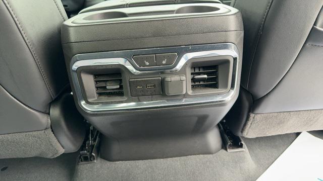 2023 Chevrolet Silverado 3500HD 4WD Crew Cab Standard Bed High Country