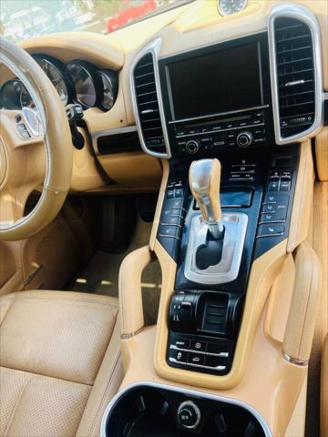 2012 Porsche Cayenne Base AWD 4dr SUV